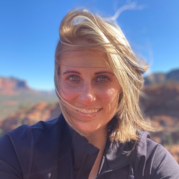 Meet your Posher, Rebecca - Picture 1 of 1